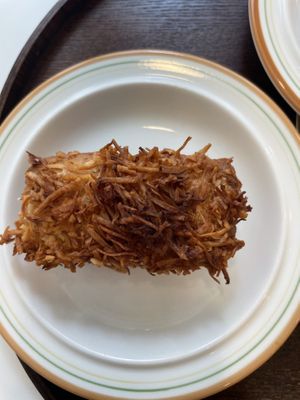 Coconut Financier   at Bgomi in Seoul