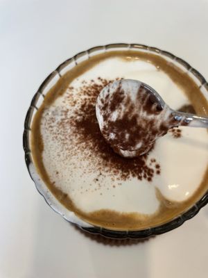 Cream latte 5.5k  at Bgomi in Seoul