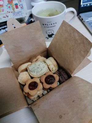 The cookies 😍 at Bgomi in Seoul