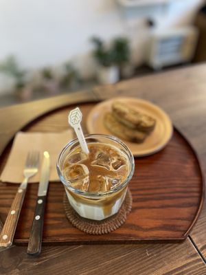 Iced latte oat   at Bgomi in Seoul