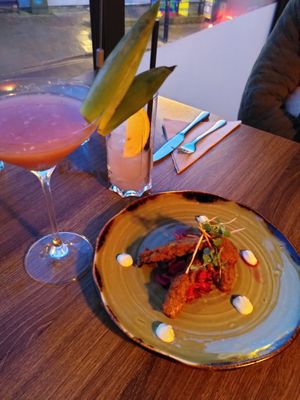 Cow-kanu skewers & pickled pink slaw. Senerity by Jan(uary) & Love Potion No. 5 at Kanu Poké in Shrewsbury
