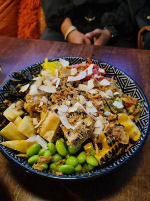  at Kanu Poké in Shrewsbury