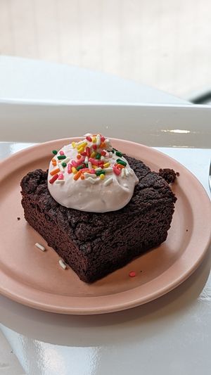 Brownie with raspberry whip cream at OVGO B.A.K.E.R. - Meiji st. in Tokyo