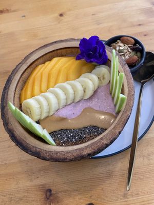 Smoothie bowl  at Full-Fill in Koh Lanta