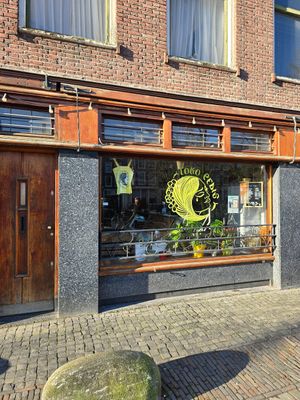 Front (it was closed) at Toko Pedis in Utrecht