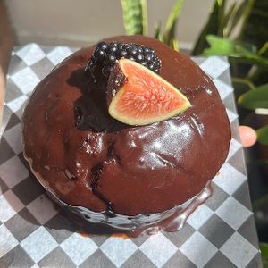 Pastel de chocolate y plátano, vegano. at Oscuro Brebaje in Oaxaca