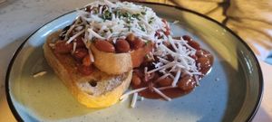 Beans on toast at Grind House Bawtry in Doncaster