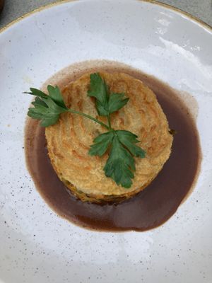 absolutely incredible vegan shepards pie !! beautiful comfort food and the perfect size. can’t recommend this enough!!!!!!  at Raglan Road in Lake Buena Vista