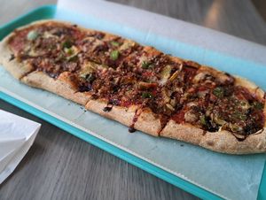 Jersey Girl custom pizza at Florish in Tampa