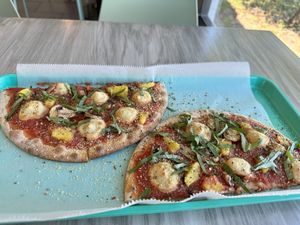 Margarita Pizza Vegan   at Florish in Tampa