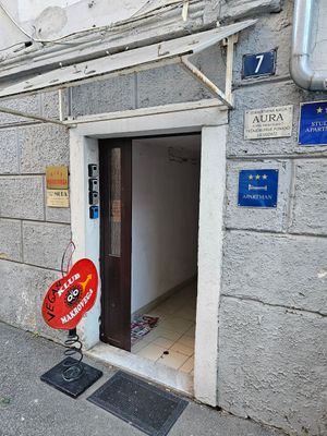 entrance street at Klub Makrovega in Rijeka