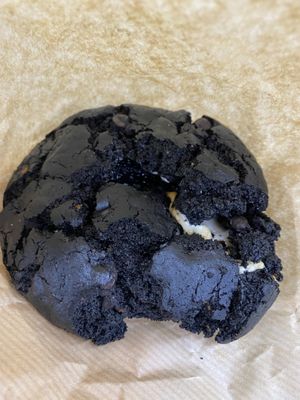 Check out this s’mores yumminess!  at Shop Right in Seoul