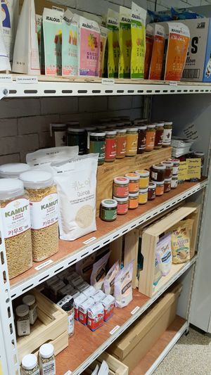 vegan snacks, sauces, grains etc at Shop Right in Seoul