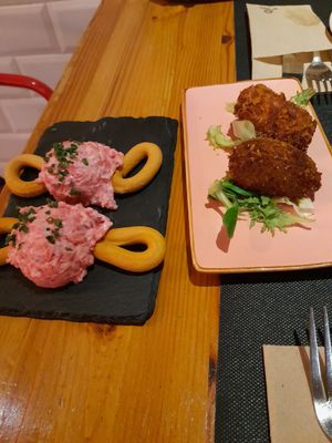 Beetroot salad and croquette at La Favorita Bar in Alicante