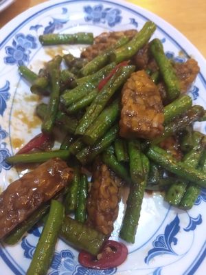 Tempeh and beans at Mei Lin Vegetarian in Malacca