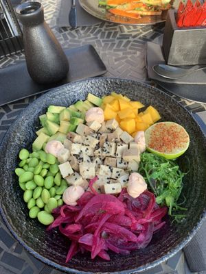 Smoked tofu poke bowl   at Negre in Mallorca