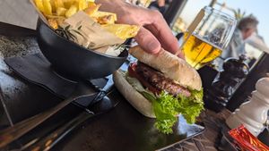 Vegan Beyond Meat Burger at Negre in Mallorca