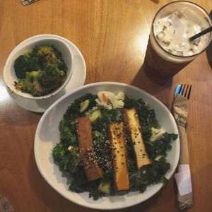 Bangkok curry bowl at Native Foods - The Loop in Chicago