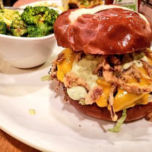 Popping jalepeno burger with brocolli at Native Foods - The Loop in Chicago