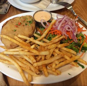 vegan chicken run ranch at Native Foods - Lakeview in Chicago