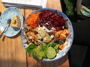 Increíble! Me encantó cada sabor del bowl que pedí, además de su repostería que estaba increíble! Totalmente recomendado y sin duda que iría de nuevo en mi próximo viaje a  at Anasavam Vegano Y Saludable in La Serena