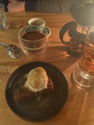 GF Spice cake with gelato and Carmel, top is Tiramisu (not GF)    at Osteria Du in Toronto