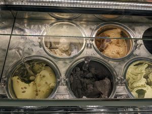Vegan flavors like: pistachio, black sesame seeds, caramel, lime, and coconut at Origamy Gelato in Sunrise