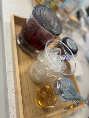 Hibiscus tea   at Origamy Gelato in Sunrise