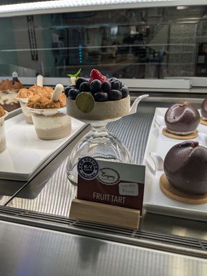 Fancy desserts at Origamy Gelato in Sunrise