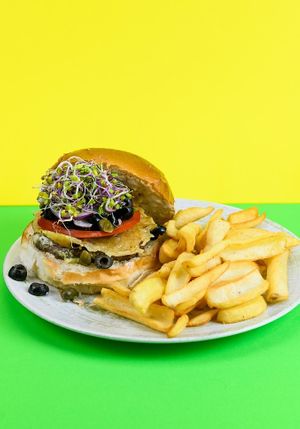  at Más Que la Cresta in Cadiz