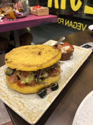 Arepa vegana  at Más Que la Cresta in Cadiz