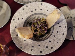 Ceviche vegetal at Más Que la Cresta in Cadiz