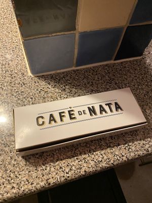 They come in a pretty box at Café de Nata in West London