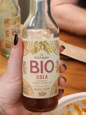 Artisan cola at Artisti del Vegetariano in Milan