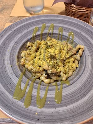Pasta with a creamy Sauce of pistacchio, Zucchini and small pieces of Tofu at aTipico in Palermo