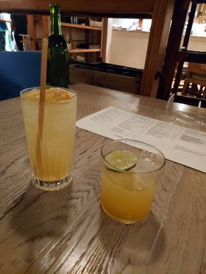 Peppa fizz cocktail and shrub mocktail at Girl & The Goat in Chicago