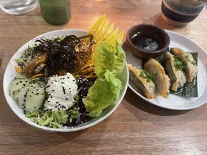 Poké bowl and raviolis  at Juju in 