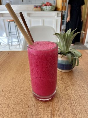 Purple Hearts Smoothie (dragonfruit, banana, lime)  at Juju in 