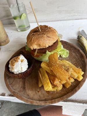 „Cheesy“ Burger   at Juju in 