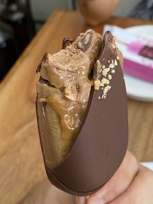 snickers „peace pop"  at Juju in 
