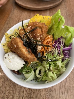 poke bowl  at Juju in 