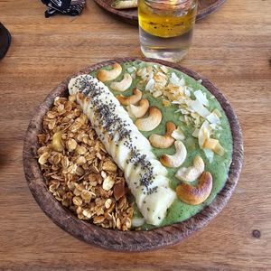 Smoothie bowl at Juju in 