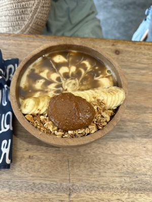 Smoothie bowl   at Juju in 