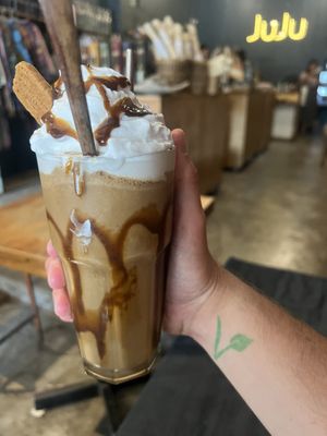 Banana biscoff coffee   at Juju in 