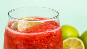 Homemade lemonade with Strawberry and lime at Nutribowl in Thessaloniki
