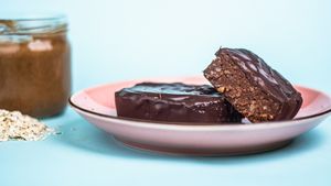 Vegan sweet without sugar at Nutribowl in Thessaloniki