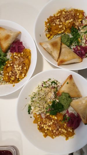 Brunch Vegan Sur Mars at Oumalala in Marseille