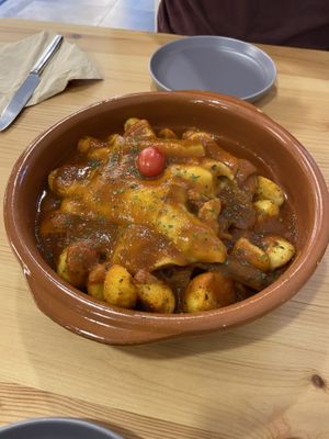 Batatas rotas  at Guará in Vila Nova De Gaia