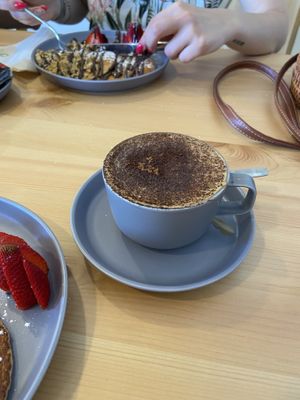 Cappuccino  at Guará in Vila Nova De Gaia