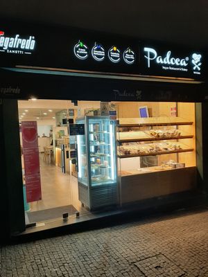 Front of Padoca - VN Gaia at Guará in Vila Nova De Gaia